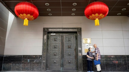 米当局者が、閉鎖命令の期限過ぎて中国総領事館の敷地に立ち入り