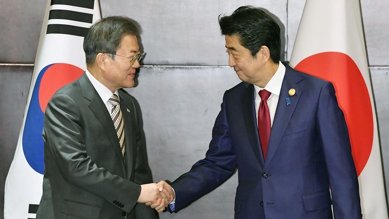 文大統領と安倍晋三首相