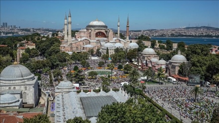 Hutbeja e parë e xhumasë pas 86 vitesh: Ajasofja, vendi i respektit ndaj besimeve dhe përvojës së bashkëjetesës