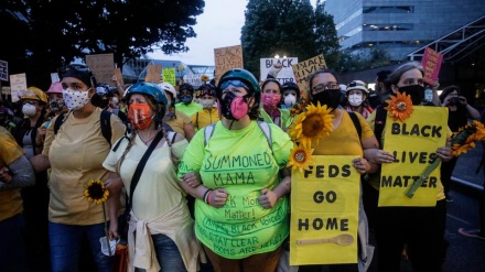 Video: Otra noche de disturbios en Portland