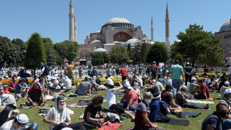  İlk Cuma Namazının Ayasofya'da Kılınması 