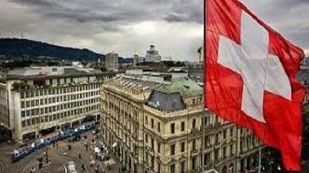 Hong Kong: banche svizzere controllano legami tra clienti e gruppi anti cinesi