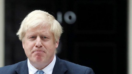 Johnson i trembet një vale të dytë të pandemisë