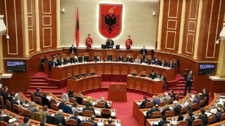 Il Parlamento albanese approva un accordo di cooperazione militare con la Turchia