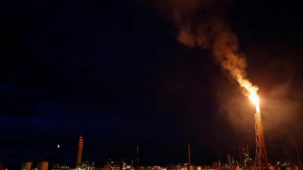 Kilang Minyak Nasional Venezuela Terbakar