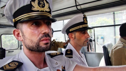 Caso Marò, pm chiede l'archiviazione: prove insufficienti