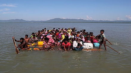 Terapung Dua Hari, Perahu Rohingya Diselamatkan Otoritas Bangladesh