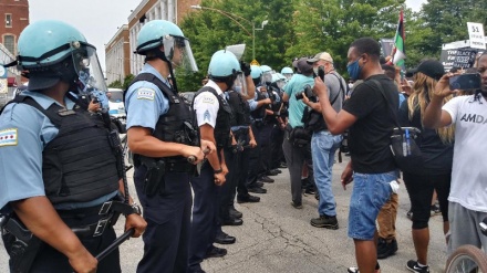 1 mijë forca të reja në Çikago për shtypjen e protestave