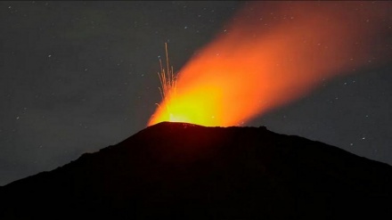 (FOTO DEL GIORNO) Vulcano Pasaya in Guatemala