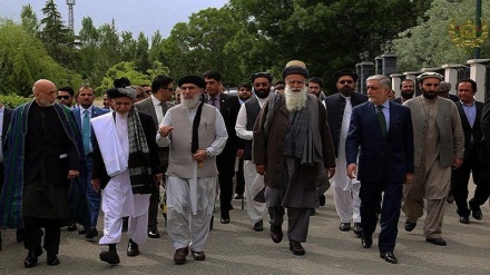 دولت افغانستان طرح کاهش ۵۰ درصدی هزینه های رهبران سیاسی را تایید کرد