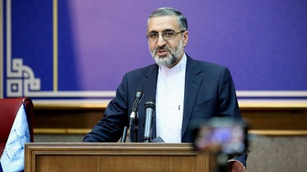 Irán emite notificación roja de Interpol contra Trump por Soleimani