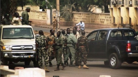 Ripoti za jaribio la mapinduzi Mali, milio ya risasi yasikika Bamako, na mawaziri watiwa nguvuni
