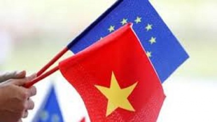 Ue-Vietnam: intesa per eliminare tasse sulle merci