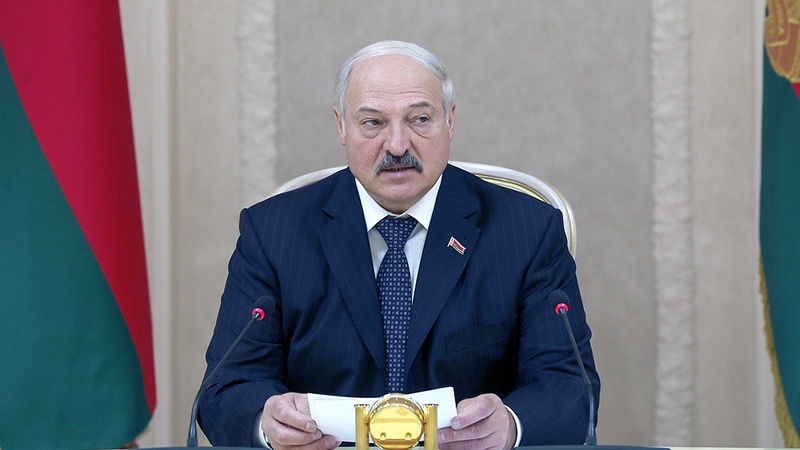 Белорусия президентлик сайловида Лукашенконинг ғалабаси ва кенг кўламдаги эътирозлар 