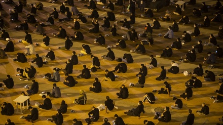 Acara Duka Malam Ketiga Muharam di Tehran (2)