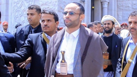 مقام یمنی: هرکسی نمی‌تواند در این شرایط سخت کار کند، استعفا دهد