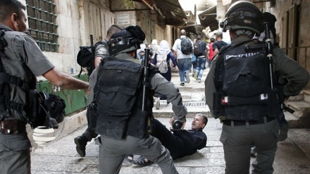 Israelíes atacan a manifestantes palestinos en Cisjordania