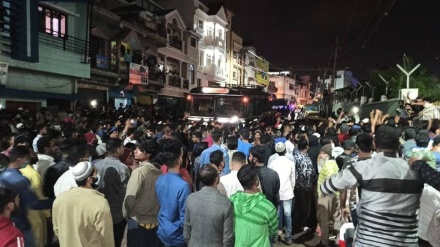 ফেসবুকে ইসলামবিদ্বেষী পোস্ট: বেঙ্গালুরুতে ব্যাপক বিক্ষোভ, পুলিশের গুলিতে নিহত ৩