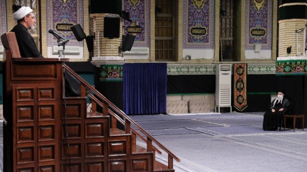 Проведение траурной церемонии в ночь на Тасуа по Имаму Хусейну в присутствии лидера Исламской революции