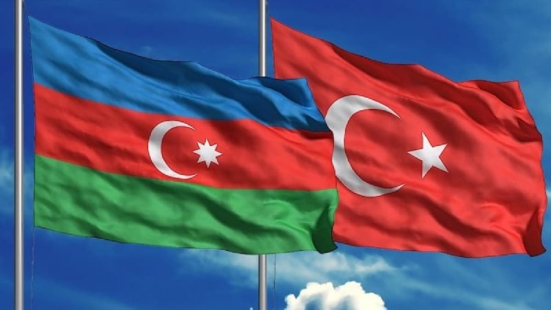 Türkiye'nin, Azerbaycan cum. topraklarında askeri üs kurmak için ısrarlı olması