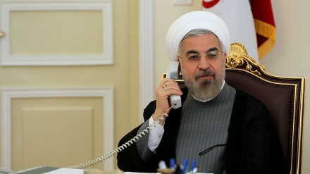 伊朗和阿塞拜疆总统通电话；强调扩大经济关系