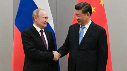 Informe: Rusia y China se unen para deshacerse del dólar de EEUU