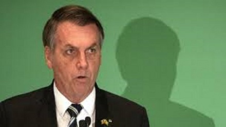Brasile, Bolsonaro ad un giornalista: 'Ti riempirei di pugni'