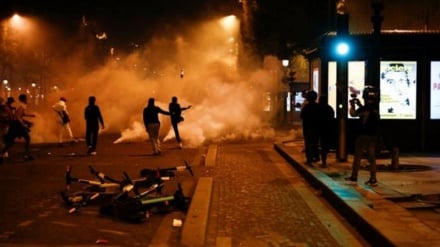 Bentrokan Jalanan antara Masyarakat dan polisi di Paris