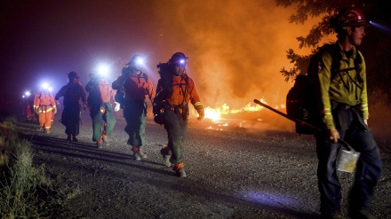 USA, i detenuti impiegati come pompieri: vengono pagati solo 2-5 dollari l’ora