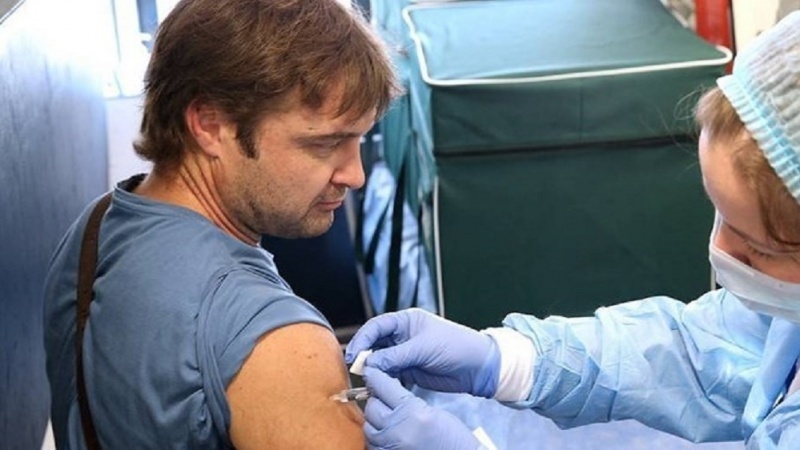Россияда коронавирусга қарши вакцинанинг клиник синови якунланди