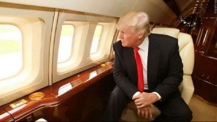 特朗普乘坐“空军一号” 差点被无人机撞上