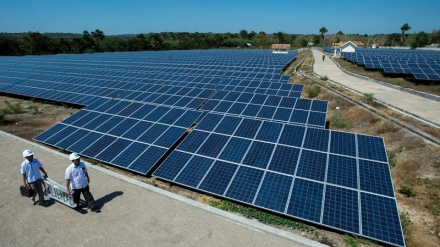 امارات در افغانستان برق خورشیدی تولید می‌کند