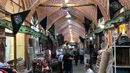 Video+Fotos: Bazar de Tabriz se viste de negro por jornada de Moharram