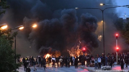 Danimarka'da bulunan Malmö'de  Kuran-ı Kerim'e Saygısızlık Dolayısı ile   Gösteriler 