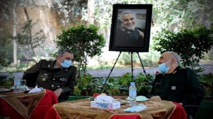 イランの革命防衛隊と政府軍が、防衛能力の向上と敵の脅威への対抗を強調