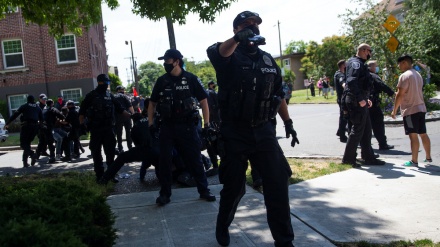 Vazhdojnë protestat në Amerikë, jep dorëheqje shefja e policisë së Seattle