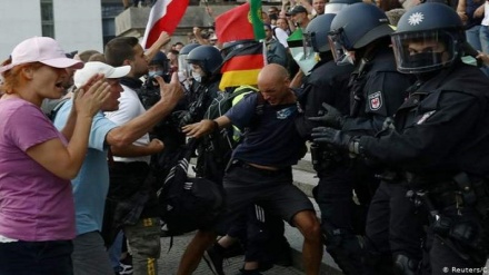 Almanya cumhurbaşkanı protestocuların parlamento binasına girme çabalarını kınadı 