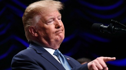 米世論調査、「白人富裕層が現大統領の主な支持者」