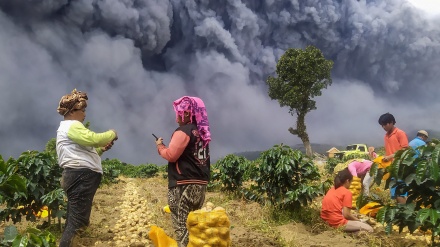 Shperthimi vullkanik ne malin Sinabung, Indonezi