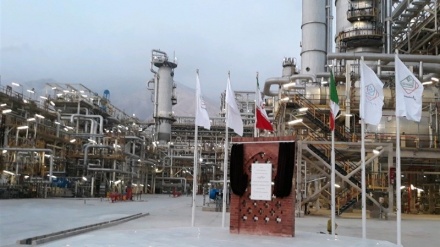 7,4 միլիարդ եվրո ներդրում իրանական նավթային 3 նախագծերում