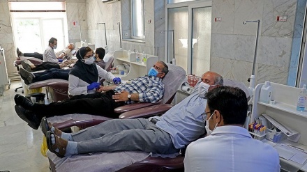 Donor Darah Menandai Kembalinya Pejuang Iran (2)