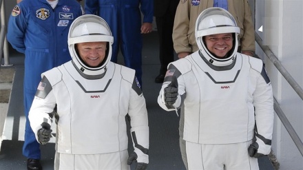 Космонавтлар ерга мувавафаққият билан қайтишди (фотожамланма) 