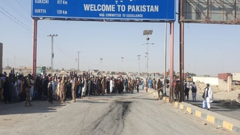 پاکستان مرز چمن را بروی مسافران افغان بازگشایی کرد