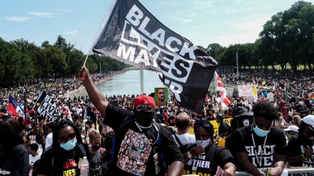 Vídeo: Manifestantes antirracistas toman las calles de Washington