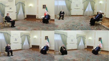 यूरोप इस बात की अनुमति न दे कि अमरीका के प्रतिबंध ईरान के साथ उसके आर्थिक संबंधों को प्रभावित करेंः रूहानी