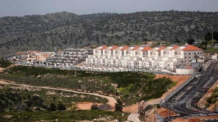 イスラエル首相が、ヨルダン川西岸に住宅５０００戸の建設を了承