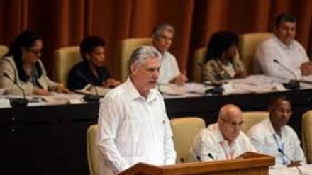 Cuba: presidente critica proroga Usa di embargo commerciale