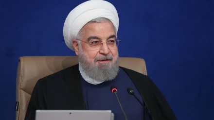 Rouhani Puji Prestasi Perusahaan Berbasis Sains dan Farmasi Iran