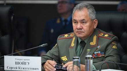 Шойгу: НАТО дар ҳоли шабеҳсозии ҳамлаҳои мушакӣ ба хоки Русия аст