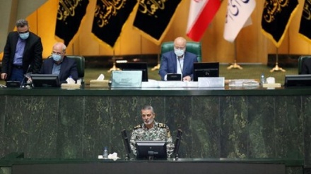 イラン軍総司令官、「覇権主義国が支援者を偽装して駐留してもイランの安定に危害を加えられない」